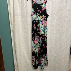 Tank top style Maxi dress w pockets size large